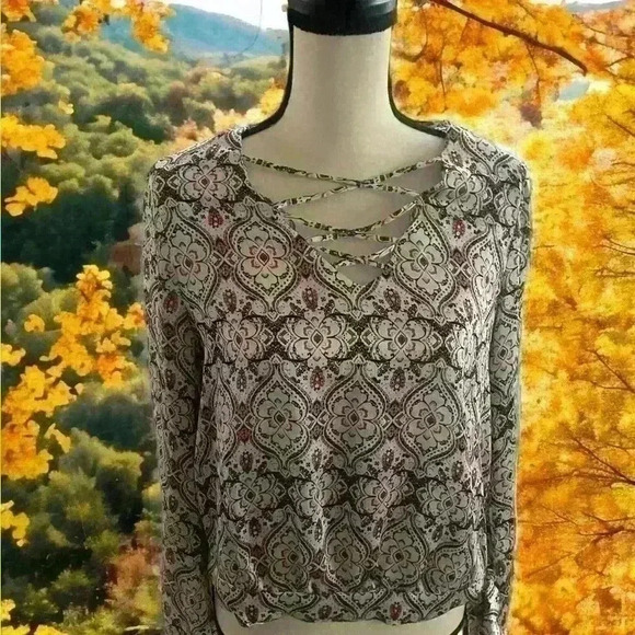Cato Blouse - Picture 1 of 4
